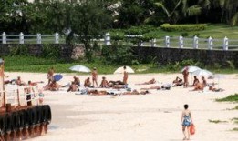 露天浴场动漫在线观看,畅游夏日激情，在线观看的清凉盛宴