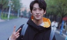 娱乐爆料易梦玲是谁,易梦玲是谁？揭秘这位神秘网红的背景与魅力