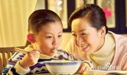 娱乐吃瓜酱跟妈妈要钱,娱乐吃瓜酱向妈妈“借”钱的温馨一幕